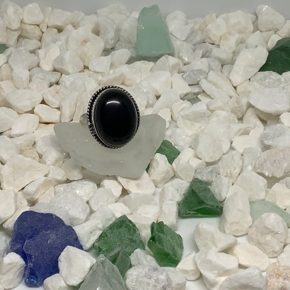 Silver Black Onyx Ring 15 CT . - Picture 5 of 5
